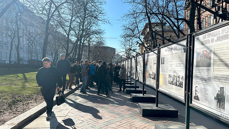 Quang cảnh tại đại lộ Ninitsky. (Ảnh: THÙY VÂN)