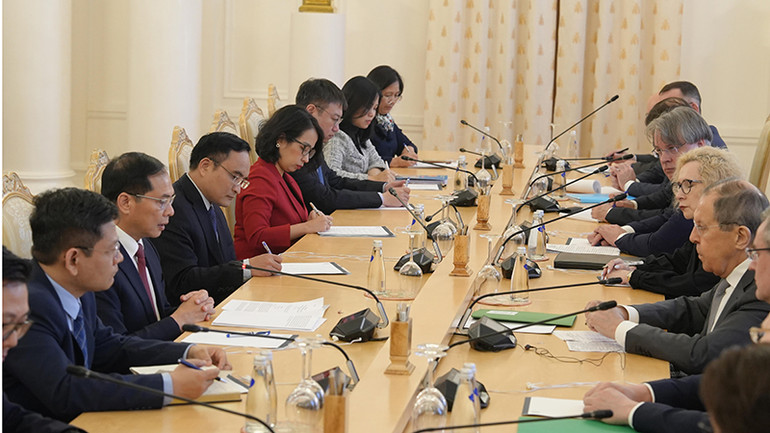 Quang cảnh hội đàm. (Ảnh: XUÂN HƯNG)