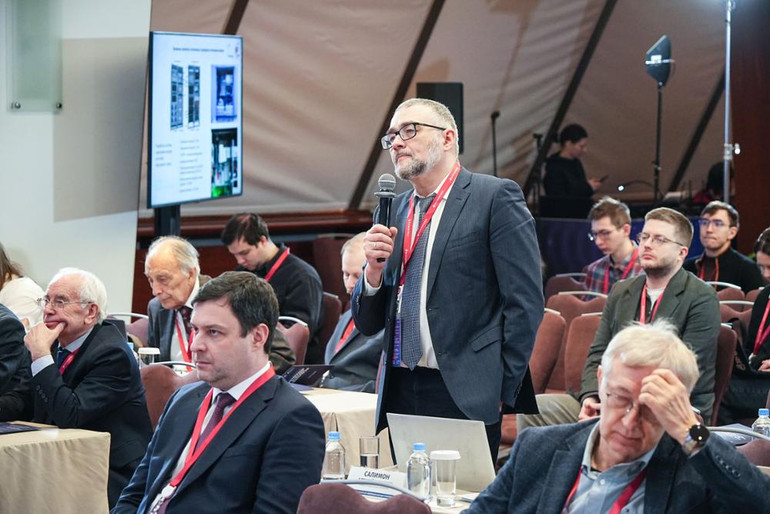 Diễn đàn tập trung thảo luận các phát minh công nghệ vật liệu tiên tiến. (Ảnh: BTC)