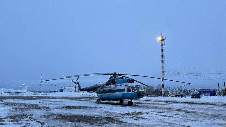 Trực thăng là một trong phương tiện di chuyển phổ biến ở các vùng cực bắc.