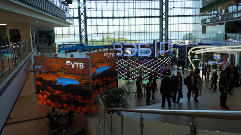 Các hoạt động diễn ra tại diễn đàn. (Ảnh: THÙY VÂN)