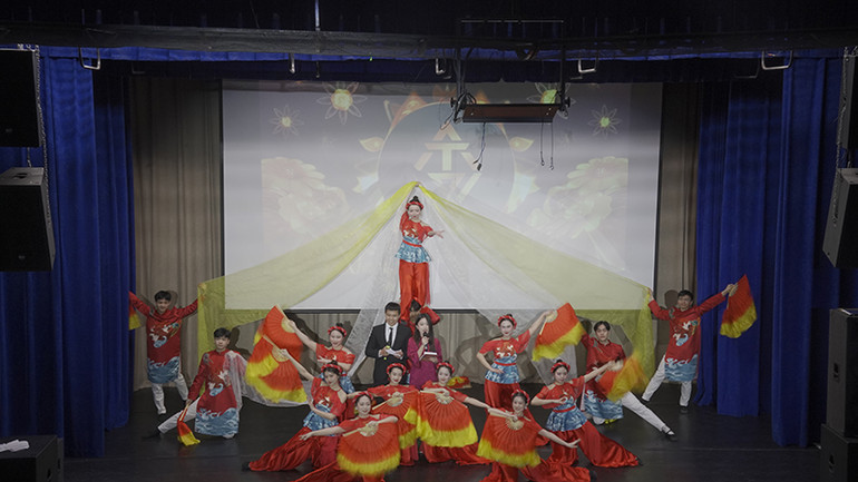 Nhiều tiết mục dàn dựng công phu trong chương trình của các bạn sinh viên RUDN.