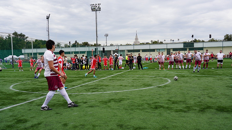 Đội tuyển bóng đá 6x6 của Việt Nam thắng 2-0 đội Gruzia trong trận đầu đá vòng loại. (Ảnh: THÙY VÂN)