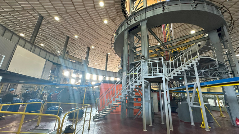 Khu thí nghiệm Vật lý năng lượng cao. (Ảnh: THÙY VÂN)