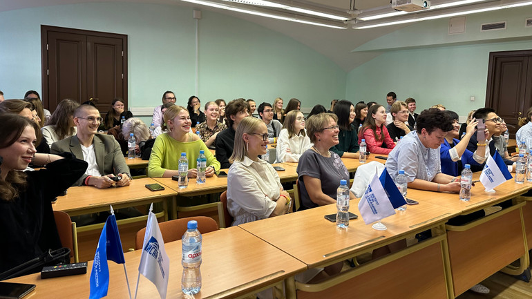 Quang cảnh cuộc thi. (Ảnh:THÙY VÂN) Quang cảnh cuộc thi. (Ảnh:THÙY VÂN)