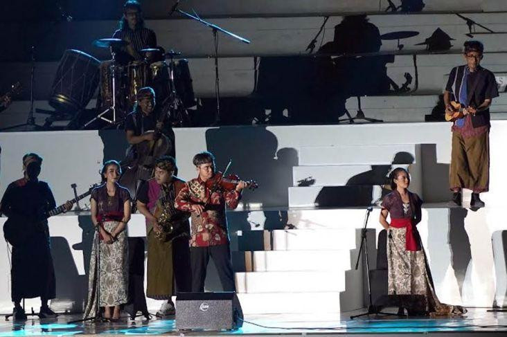 Tiết mục biểu diễn của các nghệ sĩ tại lễ khai mạc ASEAN Para Games 11.