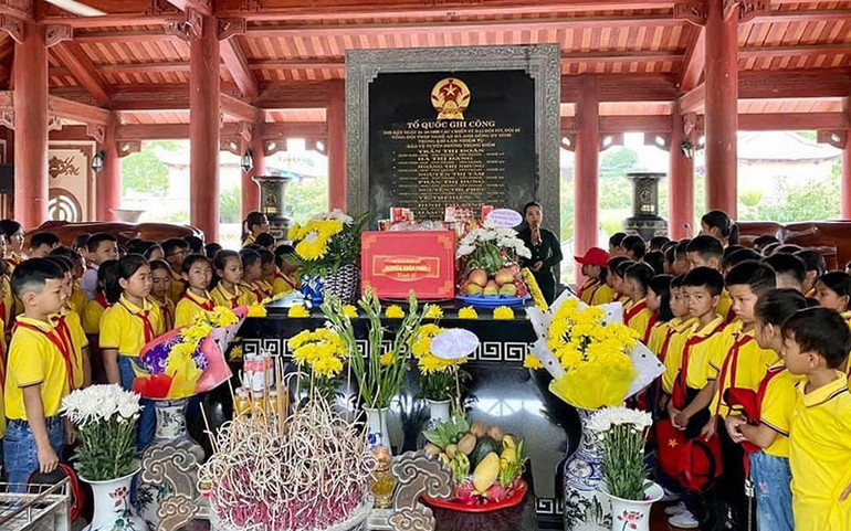 Khu di tích Truông Bồn mãi là địa chỉ đỏ giáo dục truyền thống yêu nước và cách mạng cho các tầng lớp nhân dân, đặc biệt là thế hệ trẻ.