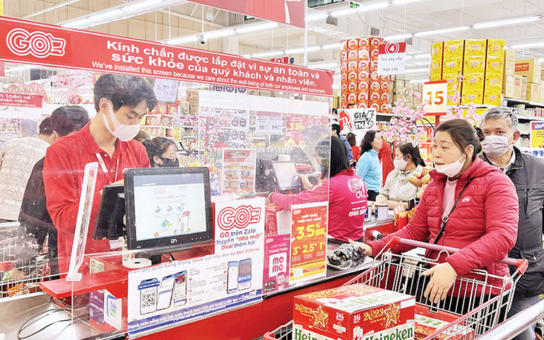 Siêu thị Go Hạ Long chuẩn bị đủ các mặt hàng Tết phục vụ nhu cầu của người dân.