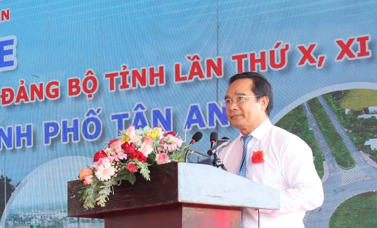 Bí thư Tỉnh ủy Long An Nguyễn Văn Được phát biểu chỉ đạo tại Lễ thông xe đường Vành đai thành phố Tân An.