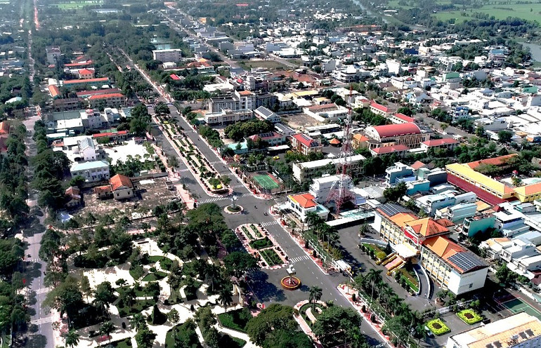 Thị xã Kiến Tường được Bộ xây dựng công nhận đạt đô thị loại III.