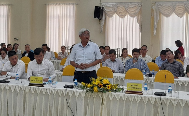 Lãnh đạo doanh nghiệp thông tin việc tiếp cận nguồn vốn tín dụng ngân hàng đang gặp khó khăn.