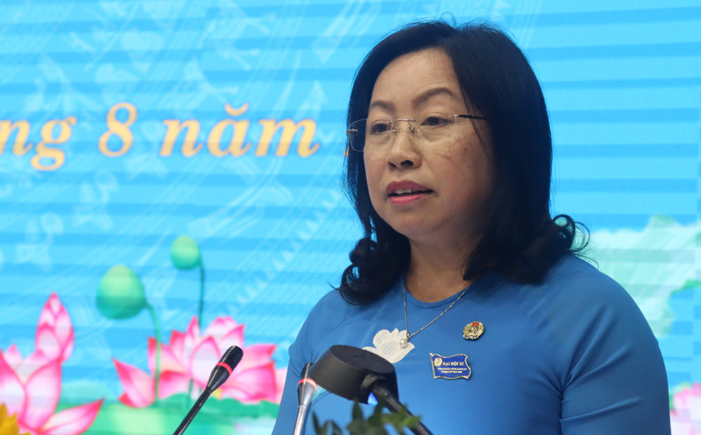 Phó Chủ tịch Tổng Liên đoàn Lao động Việt Nam Thái Thu Xương phát biểu chỉ đạo Đại hội.