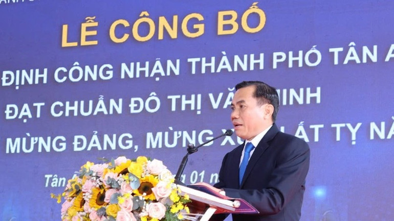 Bí thư Thành ủy thành phố Tân An (Long An) Lê Công Đỉnh phát biểu.