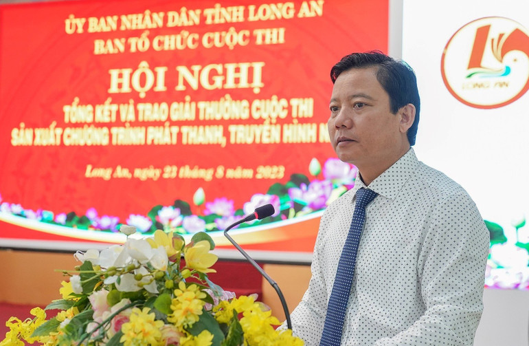 Phó Chủ tịch Ủy ban nhân dân tỉnh Long An Phạm Tấn Hòa phát biểu chỉ đạo Hội nghị.