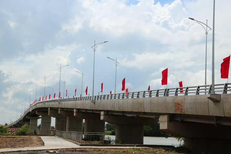 Công trình cầu Cần Giuộc. Công trình cầu Cần Giuộc.