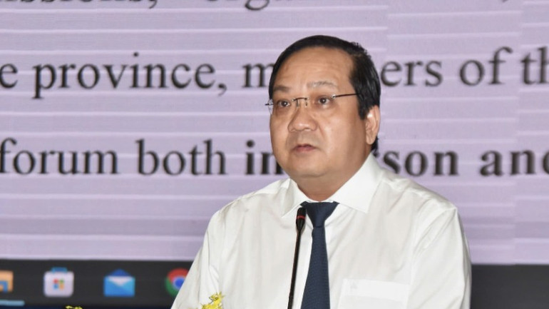 Phó Chủ tịch Ủy ban dân tỉnh Long An Nguyễn Minh Lâm phát biểu.