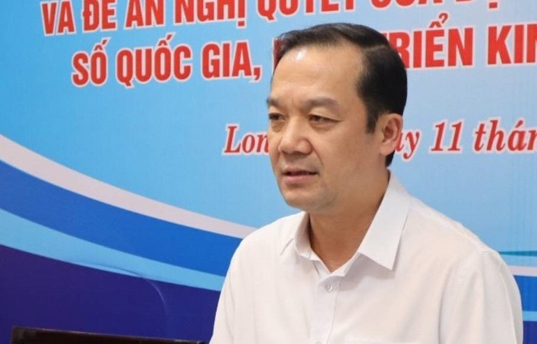 Thứ trưởng Thông tin và Truyền thông Phạm Đức Long phát biểu kết luận tại buổi làm việc.