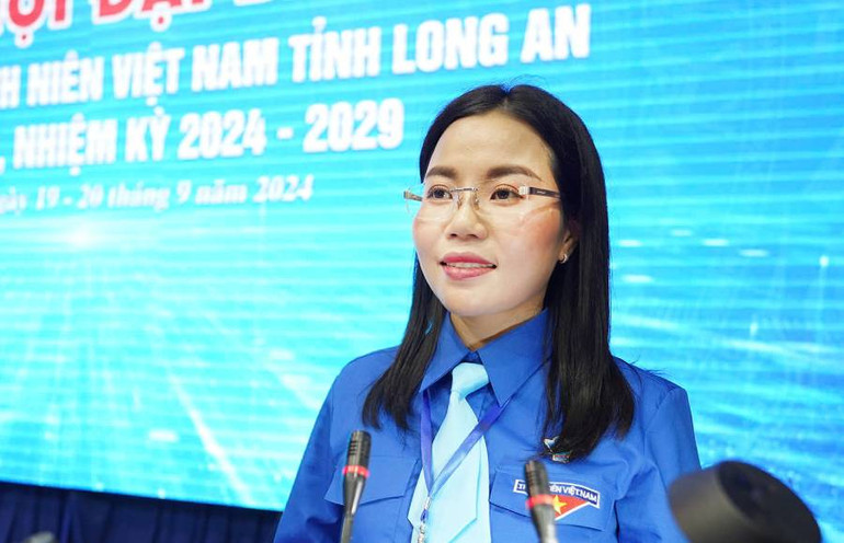 Đồng chí Lê Thị Hồng Kết, Phó Bí thư Tỉnh đoàn được chọn cử làm Chủ tịch Hội Liên hiệp Thanh niên Việt Nam tỉnh Long An khóa VII.