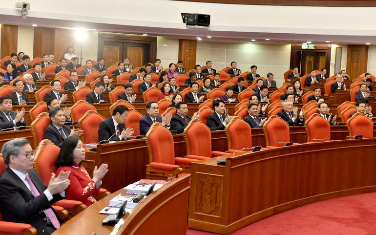 Các đồng chí lãnh đạo Đảng, Nhà nước và các đại biểu tham dự hội nghị. (Ảnh: ĐĂNG KHOA)