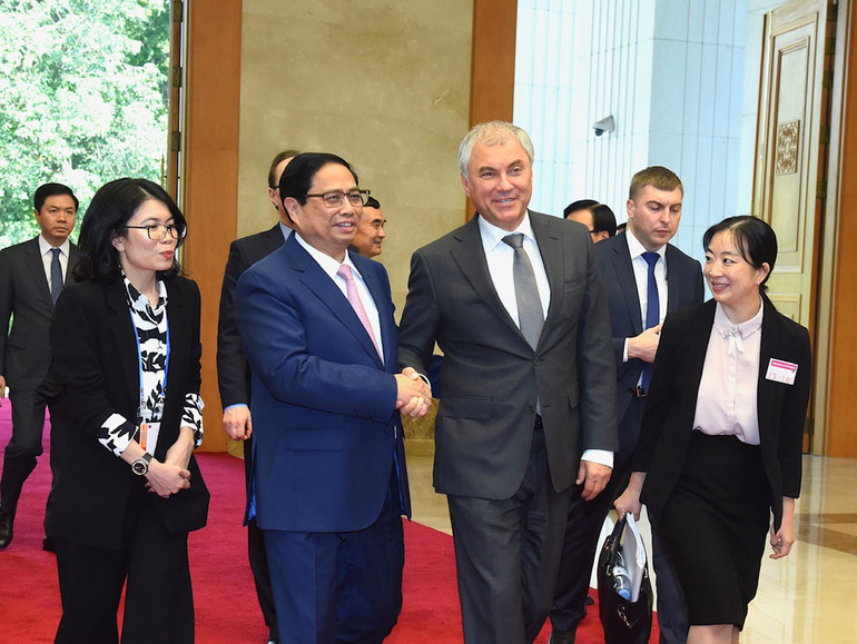 Thủ tướng Phạm Minh Chính đón Chủ tịch Duma Quốc gia Quốc hội Liên bang Nga Vyacheslav Victorovich Volodin.
