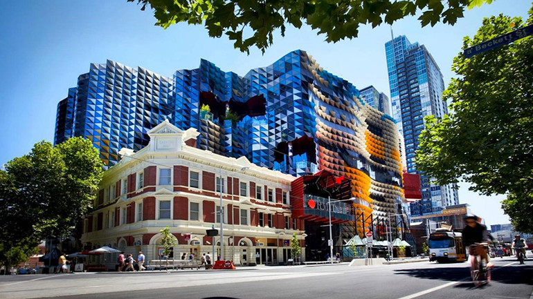 RMIT xếp thứ 251 trong Bảng xếp hạng Đại học thế giới năm 2024 của Times Higher Education.