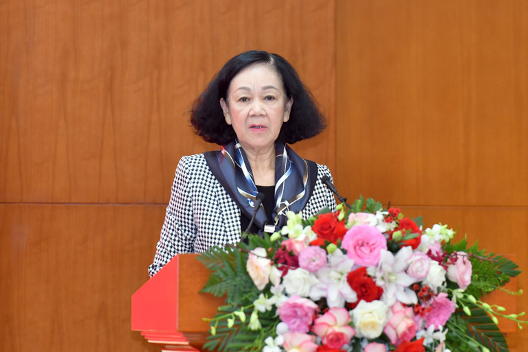 Đồng chí Trương Thị Mai, Ủy viên Bộ Chính trị, Thường trực Ban Bí thư, Trưởng Ban Tổ chức Trung ương phát biểu chỉ đạo Hội nghị. (Ảnh: ĐĂNG KHOA)