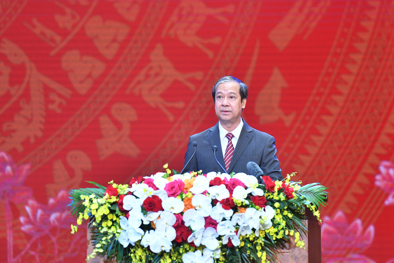 Bộ trưởng Giáo dục và Đào tạo Nguyễn Kim Sơn phát biểu. Ảnh: Đăng Khoa Bộ trưởng Giáo dục và Đào tạo Nguyễn Kim Sơn phát biểu. Ảnh: Đăng Khoa