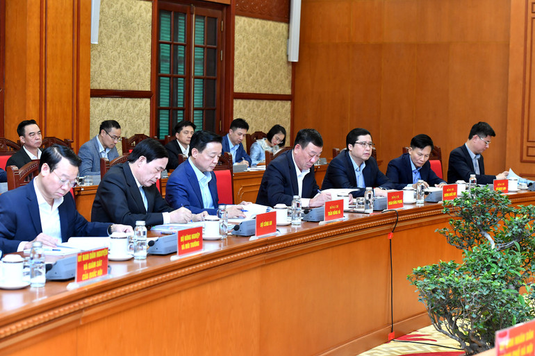 Các đại biểu tham dự buổi làm việc. (Ảnh: ĐĂNG KHOA)