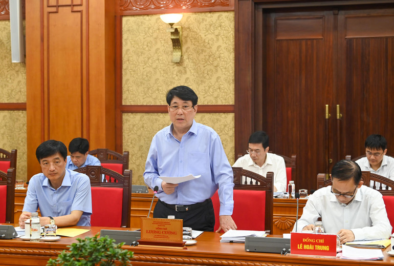 Đồng chí Thường trực Ban Bí thư Lương Cường phát biểu kết luận phiên họp. (Ảnh: DUY LINH)