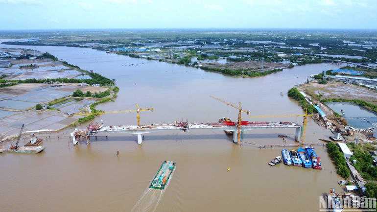 Cà Mau tăng tốc các công trình trọng điểm nhằm đẩy mạnh giải ngân đầu tư công trong những tháng cuối năm.