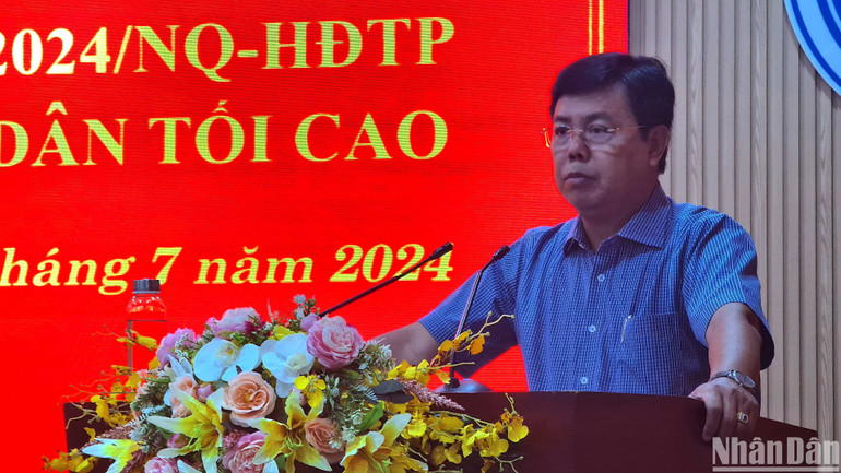 Uỷ viên Trung ương Đảng, Bí thư Tỉnh uỷ Cà Mau Nguyễn Tiến Hải phát biểu chỉ đạo tại hội nghị. Uỷ viên Trung ương Đảng, Bí thư Tỉnh uỷ Cà Mau Nguyễn Tiến Hải phát biểu chỉ đạo tại hội nghị.