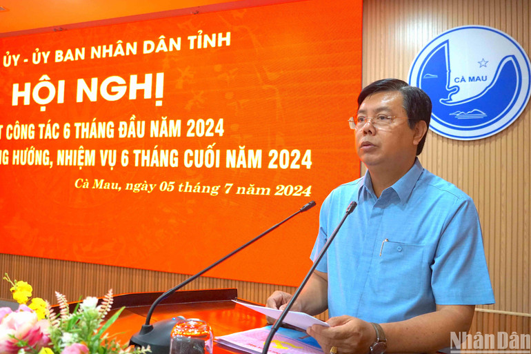 Ủy viên Trung ương Đảng, Bí thư Tỉnh ủy Cà Mau Nguyễn Tiến Hải phát biểu chỉ đạo tại hội nghị.