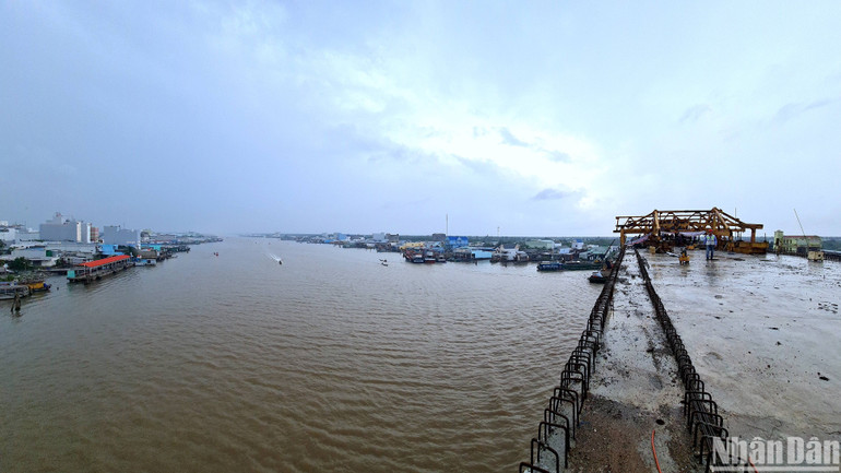 Cầu sông Ông Đốc là dự án xây dựng cầu lớn nhất từ trước đến nay do tỉnh Cà Mau thực hiện đầu tư