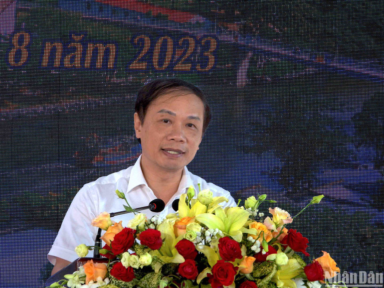 Đồng chí Phạm Tất Thắng, Phó trưởng Ban thường trực Ban Dân vận Trung ương phát biểu chỉ đạo tại Ngày hội toàn dân bảo vệ an ninh Tổ quốc năm 2023 tỉnh Cà Mau.