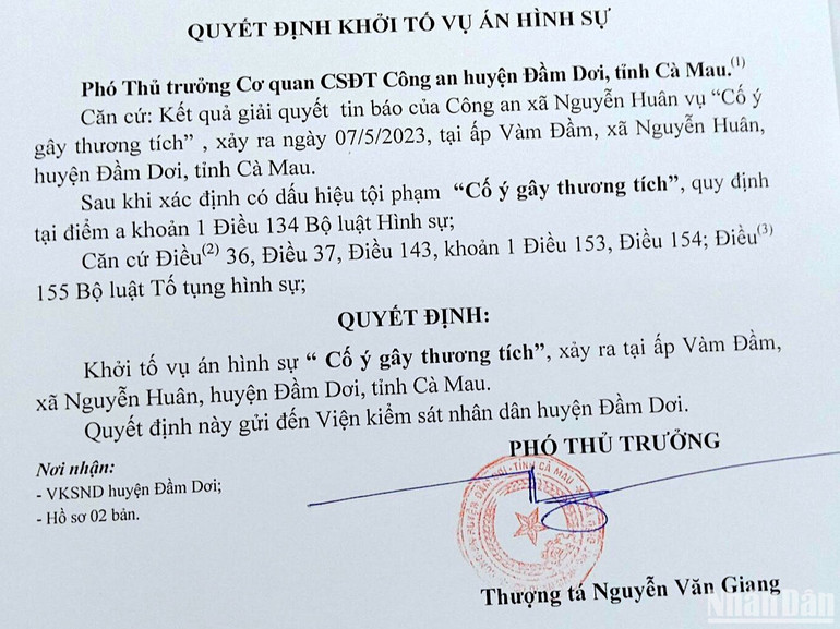 Quyết định khởi tố vụ án hình sự “cố ý gây thương tích” từ Công an huyện Đầm Dơi, tỉnh Cà Mau.