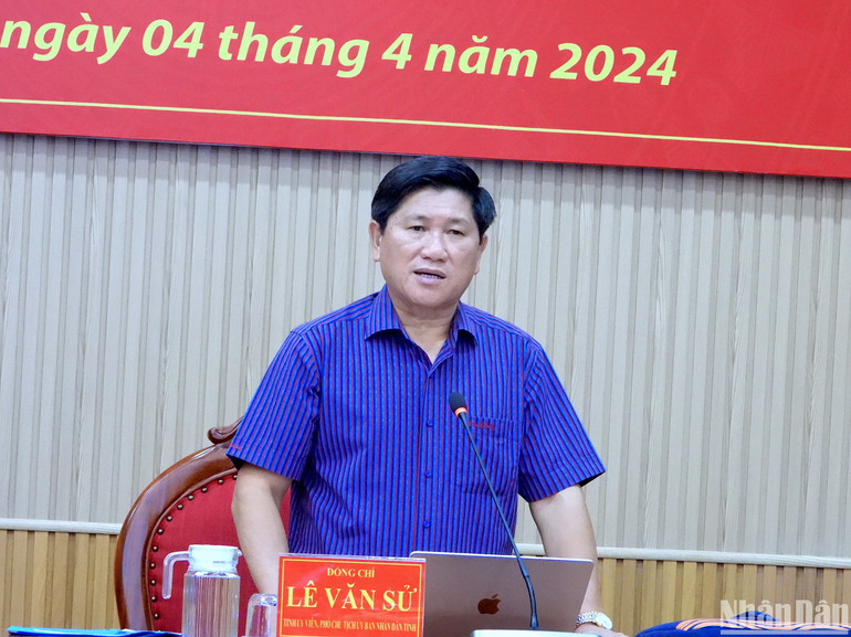 Phó Chủ tịch Ủy ban nhân dân tỉnh Cà Mau phát động lời kêu gọi chung tay bảo vệ nguồn lợi thủy sản, tiến tới “nói không với khai thác tận diệt”, “nói không với xung điện, kích điện”.