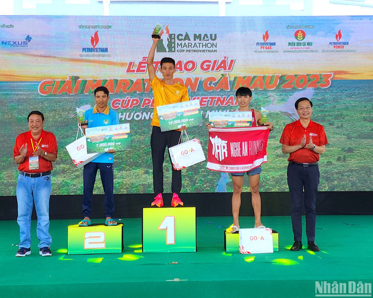 Hơn 6.000 vận động viên tham gia giải Marathon Hương rừng U Minh năm 2023 ảnh 1