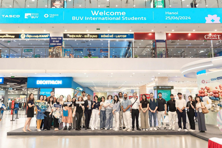 Tasco tổ chức nhiều buổi hội thảo và các hoạt động thực tiễn bổ ích dành cho sinh viên các trường đại học lớn. Tasco tổ chức nhiều buổi hội thảo và các hoạt động thực tiễn bổ ích dành cho sinh viên các trường đại học lớn.