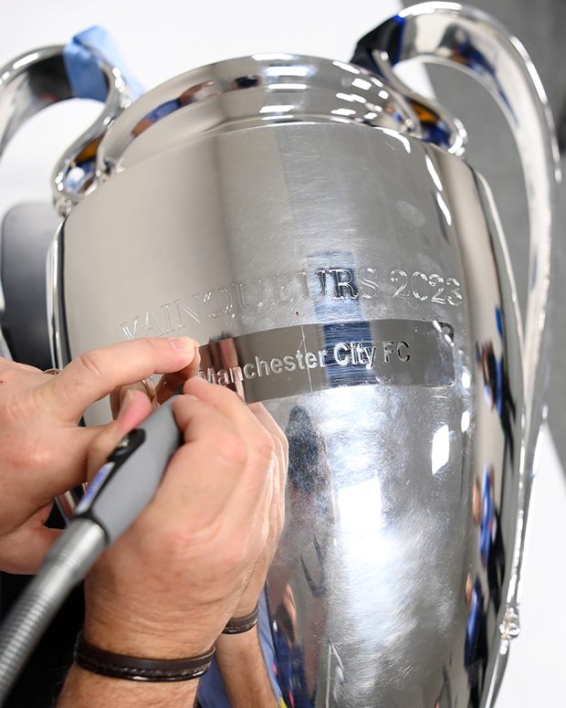 Man City lan dau vo dich Champions League, hoan tat 'cu an ba' vi dai hinh anh 2