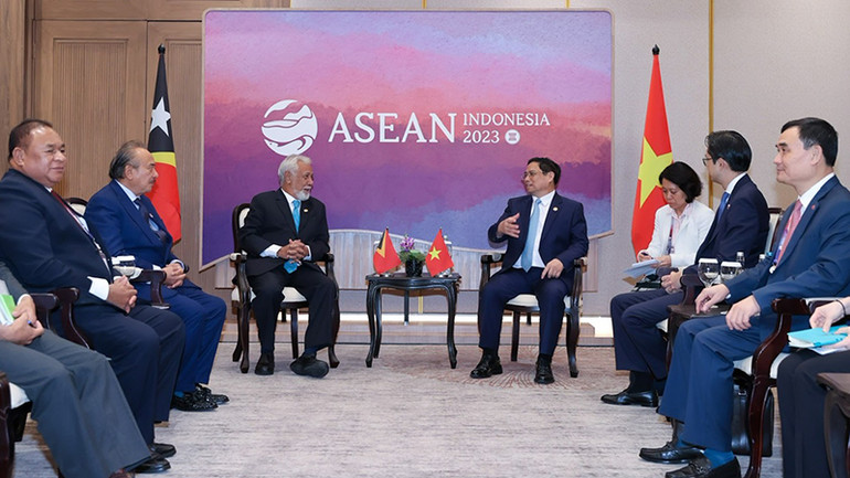 Thủ tướng Phạm Minh Chính gặp Thủ tướng Timor-Leste Xanana Gusmao. Thủ tướng Phạm Minh Chính gặp Thủ tướng Timor-Leste Xanana Gusmao.