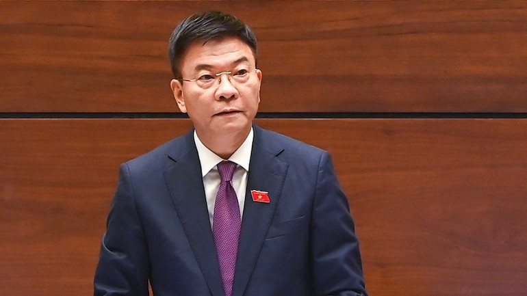 Bộ trưởng Tư pháp Lê Thành Long. Ảnh: Duy Linh Bộ trưởng Tư pháp Lê Thành Long. Ảnh: Duy Linh