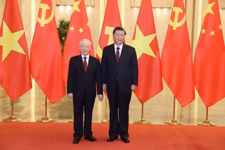 Tổng Bí thư Nguyễn Phú Trọng và Tổng Bí thư, Chủ tịch Trung Quốc Tập Cận Bình chụp ảnh chung. (Ảnh: Trí Dũng/TTXVN)