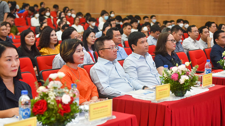 Đại biểu tham dự Hội thảo. Đại biểu tham dự Hội thảo.