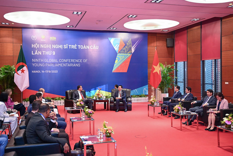 Quang cảnh buổi tiếp.