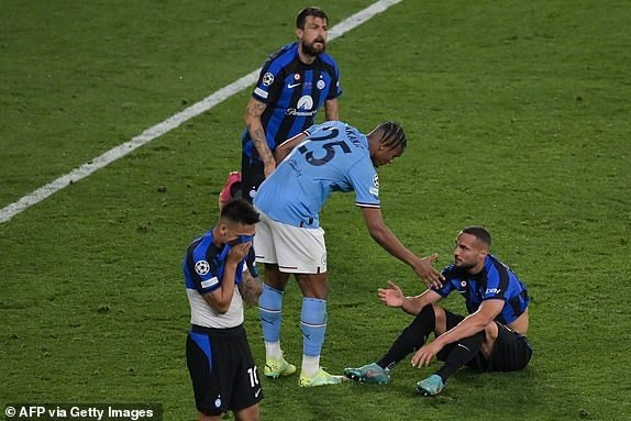 Man City lan dau vo dich Champions League, hoan tat 'cu an ba' vi dai hinh anh 4