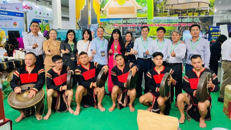 Sở Văn hóa, Thể thao và Du lịch tỉnh Đắk Lắk tham gia xúc tiến du lịch tại Hội chợ du lịch quốc tế Việt Nam năm 2025 được tổ chức tại Hà Nội từ ngày 10 đến 14/4.