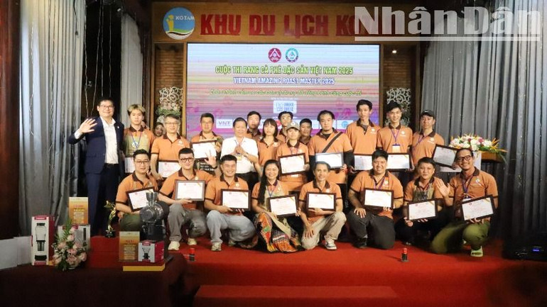 20 thí sinh tham gia vòng thi chung kết.