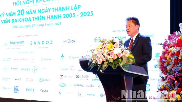 Thạc sĩ, bác sĩ Lê Đăng Trung, Giám đốc Bệnh viện đa khoa Thiện Hạnh phát biểu khai mạc hội nghị.