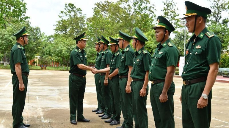 Đoàn công tác Bộ Tư lệnh Bộ đội Biên phòng đến thăm và làm việc tại Đồn Biên phòng Sêrêpốk.