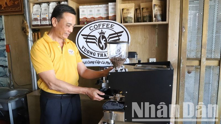 Công ty Vương Thành Công sẵn sàng phục vụ cà-phê miễn phí tại Lễ hội Cà-phê Buôn Ma Thuột lần thứ 9 năm 2025. Công ty Vương Thành Công sẵn sàng phục vụ cà-phê miễn phí tại Lễ hội Cà-phê Buôn Ma Thuột lần thứ 9 năm 2025.